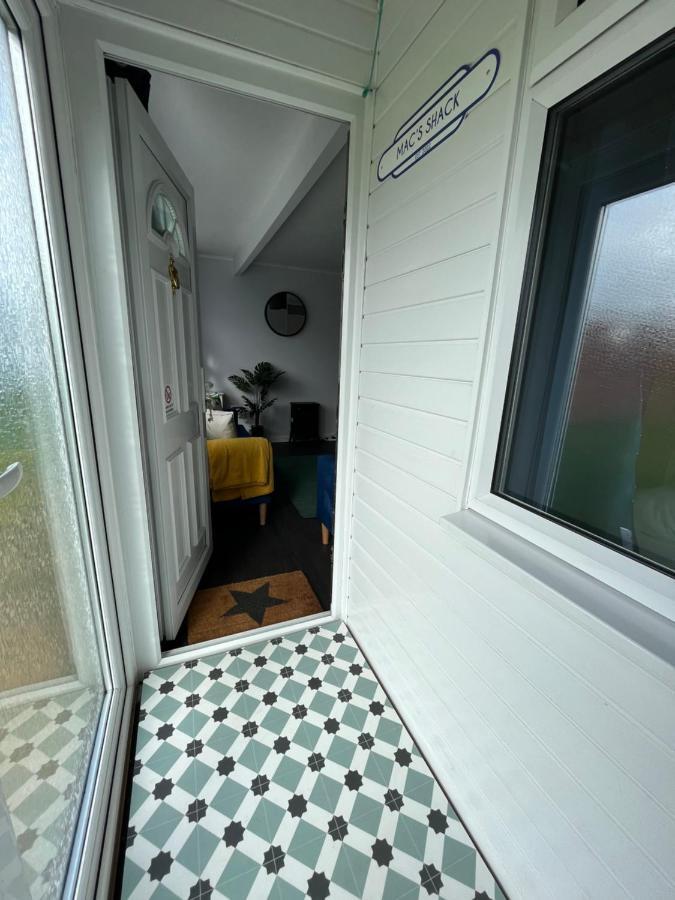 Macs Shack, California Sands, Scratby - Two Bed Chalet, Sleeps 5, Pet Friendly, Free Pool Passes Plus Linen And Towels Included 大雅茅斯 外观 照片